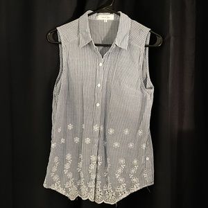Pinstripe sleeveless buttondown